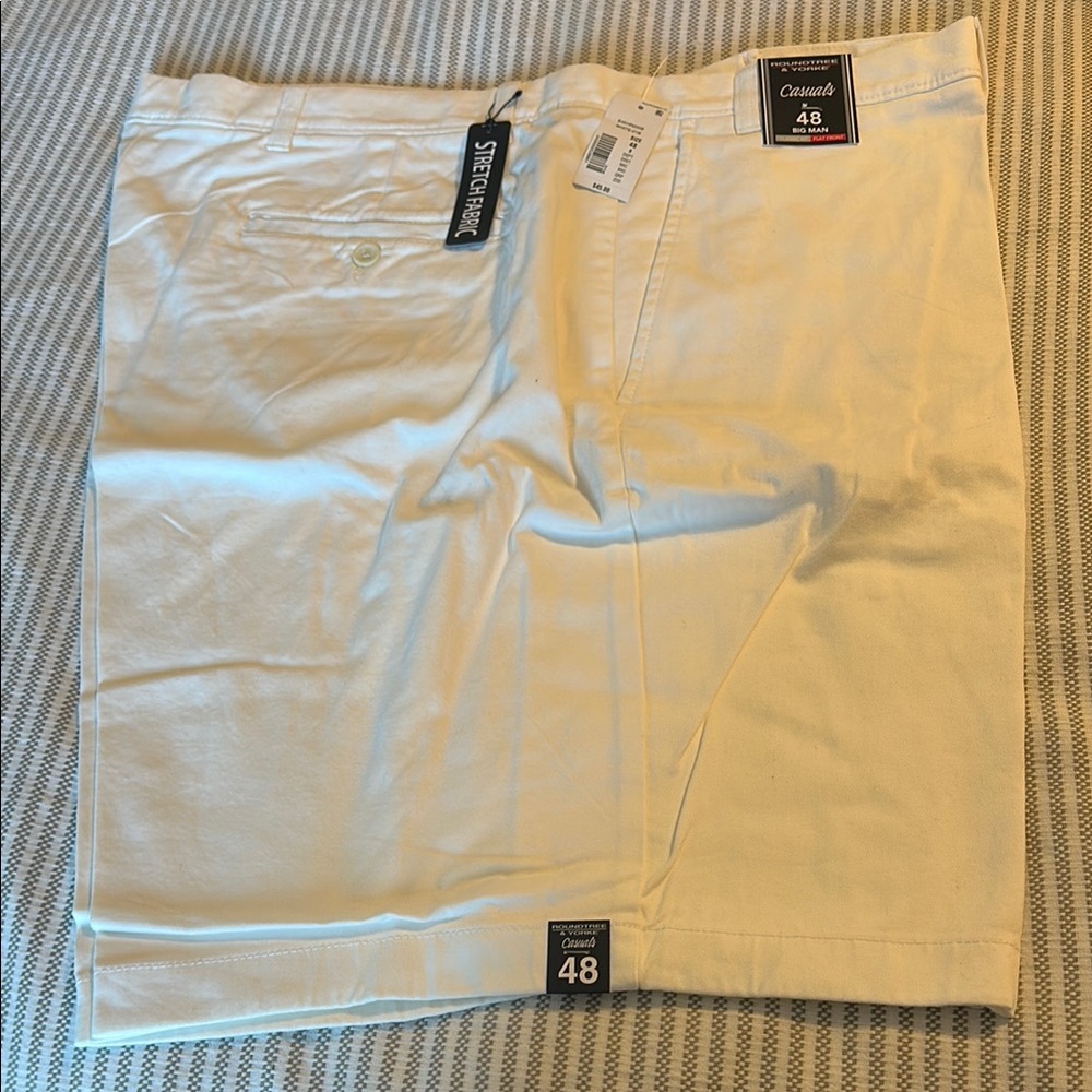 NWT Mens Roundtree & Yorke White Flat Front Shorts size 48